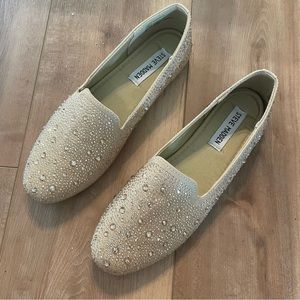 Steve Madden Sabin nude rhinestone nude flats